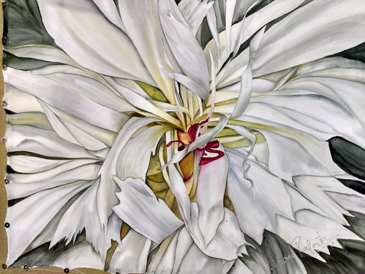 A white botanical bloom hand-painted on silk by Husna Rafath K., using the DyeControl Method